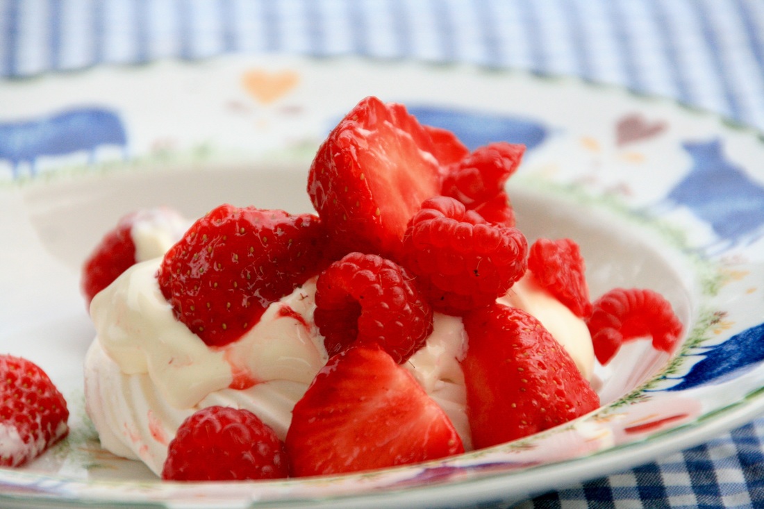 Meringue, Strawberries, Raspberries and Cream